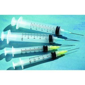 Bendable Syringe Non-Sterile With 3 cc Irrigating Needle